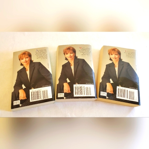 NORA ROBERTS ALL 3 BOOKS OF THE CIRCLE TRILOGY - Picture 2 of 2